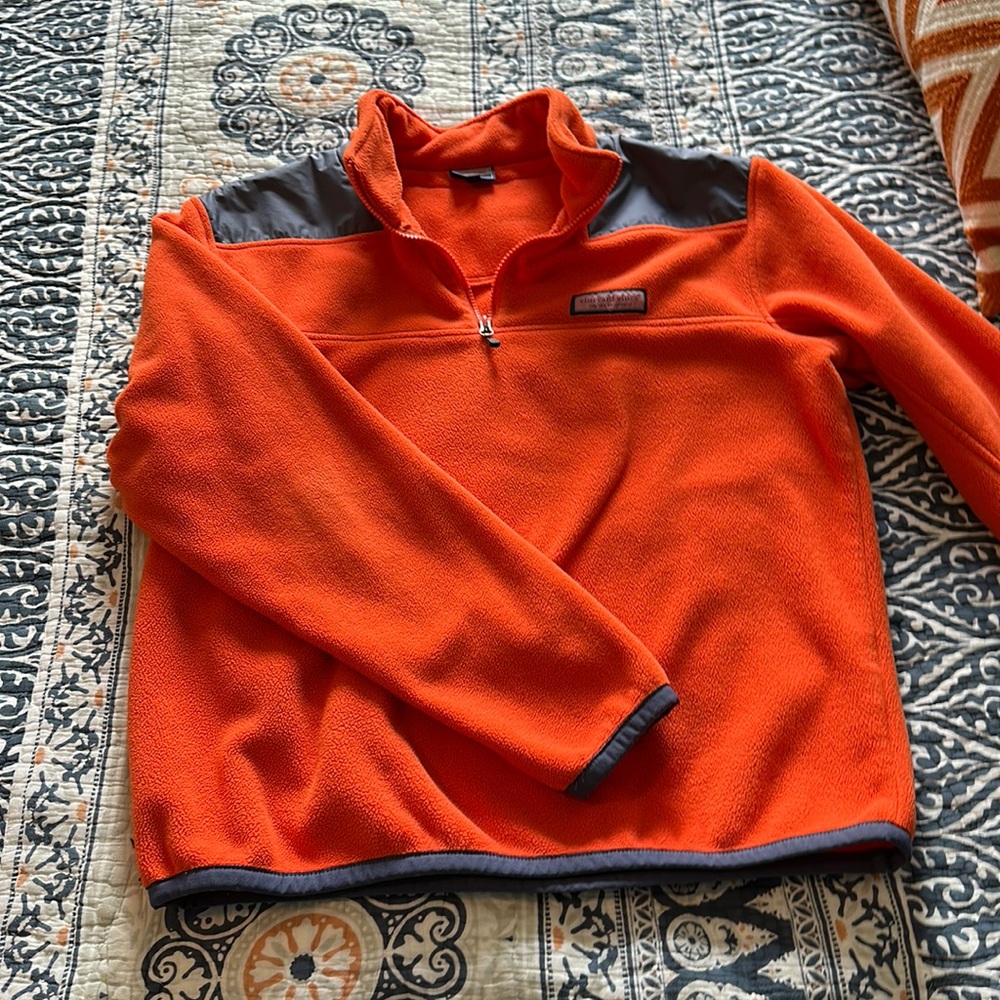 Vineyard Vines men’s fleece quarter zip jacket, GUC, size medium.